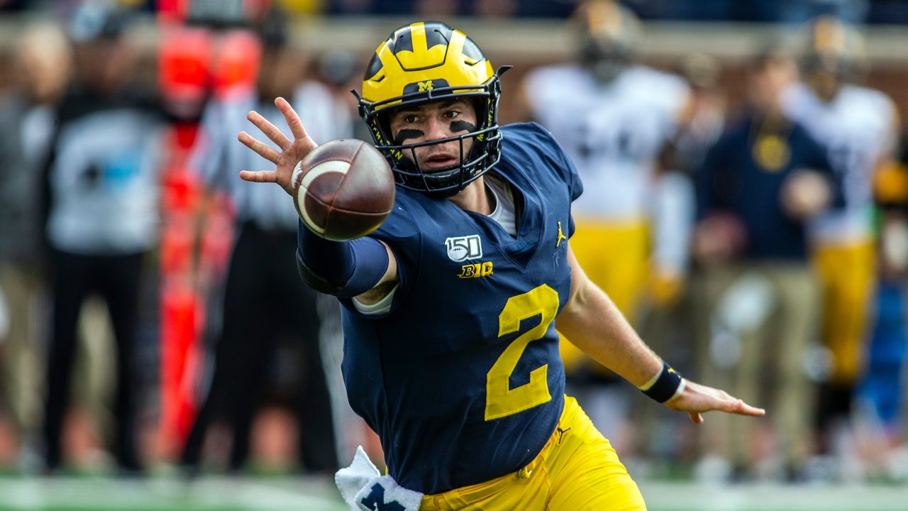 No. 16 Michigan aims to fine tune shaky offense at Illinois
